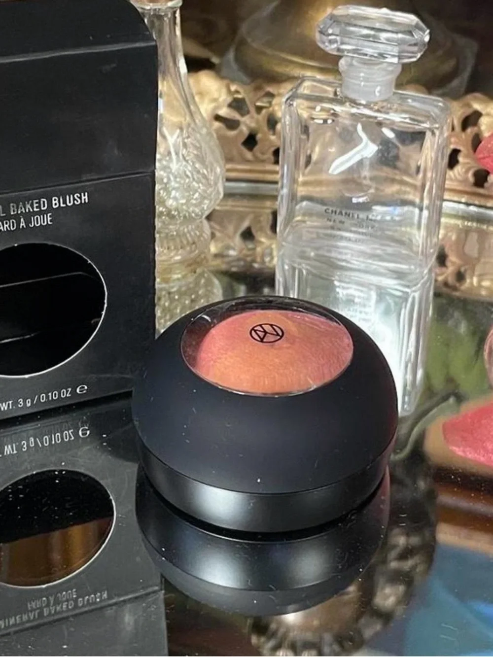 IL MAKIAGE Mineral Baked Blush — Peach Orange Marbled Shade Bootylicious